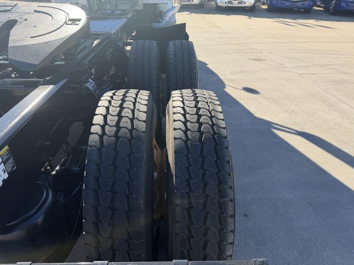 2020 Peterbilt 567-11