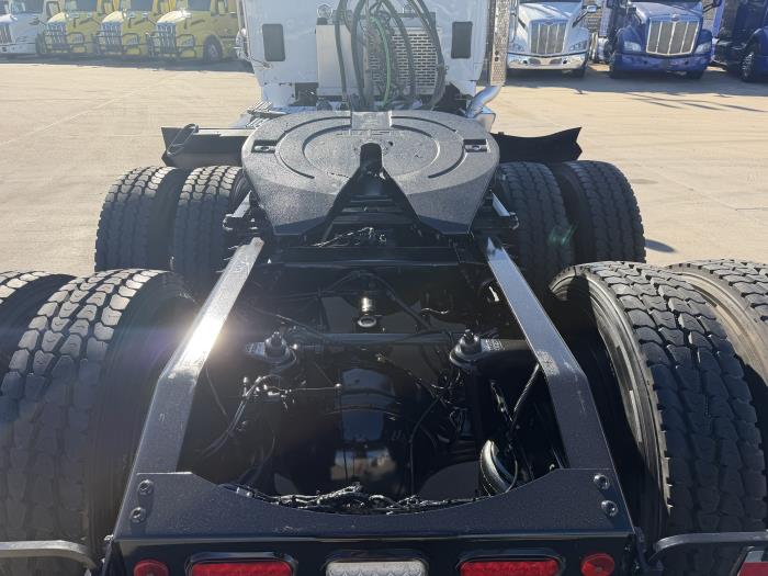 2020 Peterbilt 567-12