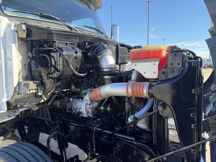 2020 Peterbilt 567-18