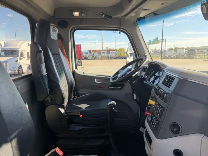 2020 Peterbilt 567-22