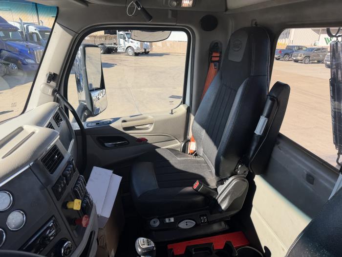 2020 Peterbilt 567-24