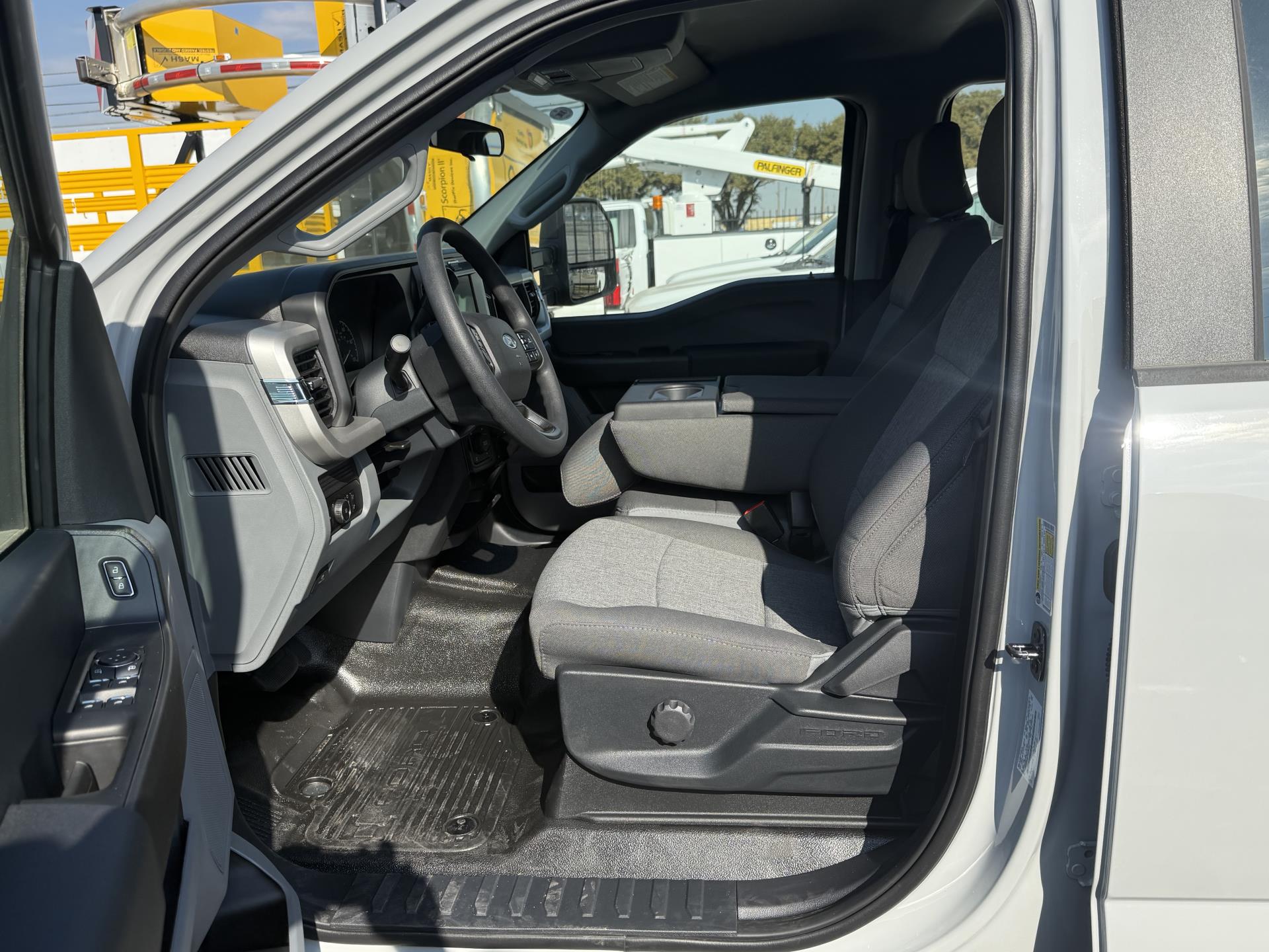 New 2026 Ford F-250 - photo 8