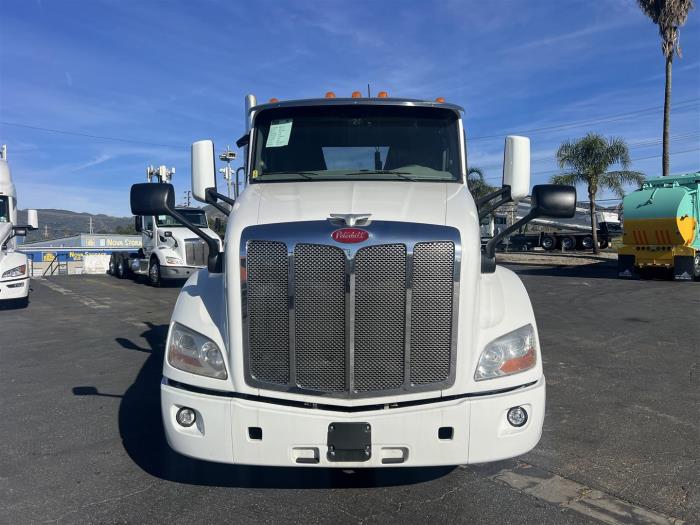 2019 Peterbilt 579-2