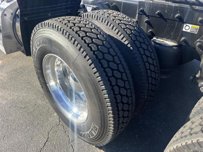 2019 Peterbilt 579-12