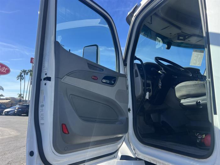 2019 Peterbilt 579-20
