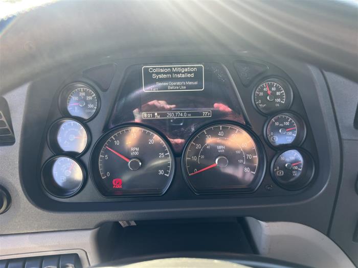 2019 Peterbilt 579-28