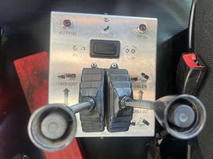 2018 Peterbilt 348-20