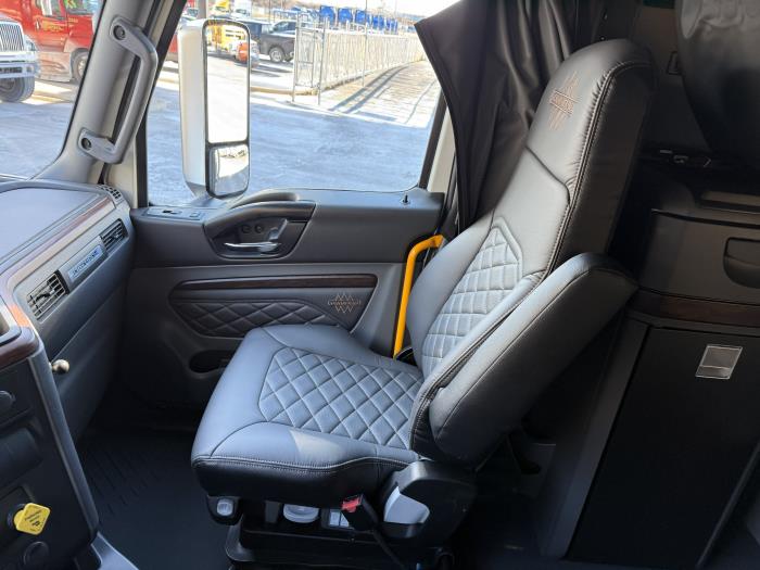 2026 International HX520-12