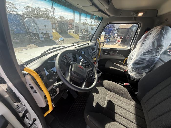 2026 Peterbilt 567-10