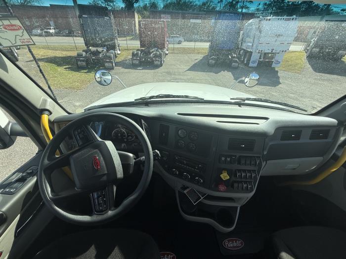 2026 Peterbilt 567-11