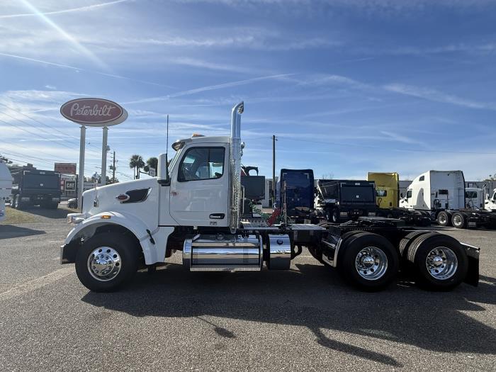 2026 Peterbilt 567-2