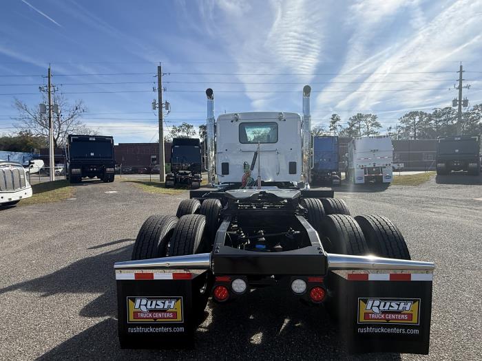 2026 Peterbilt 567-4