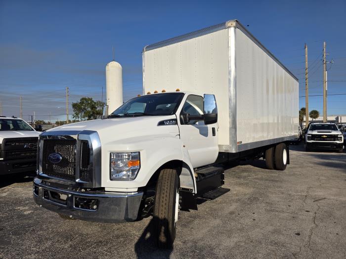 2026 Ford F-750-1