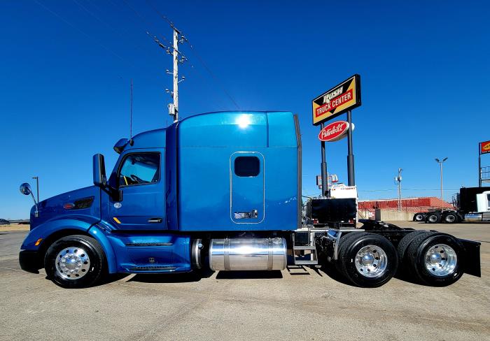 2022 Peterbilt 579-3