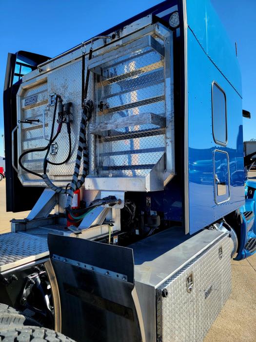 2022 Peterbilt 579-10