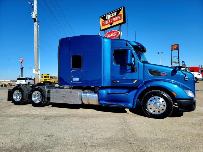 2022 Peterbilt 579-13