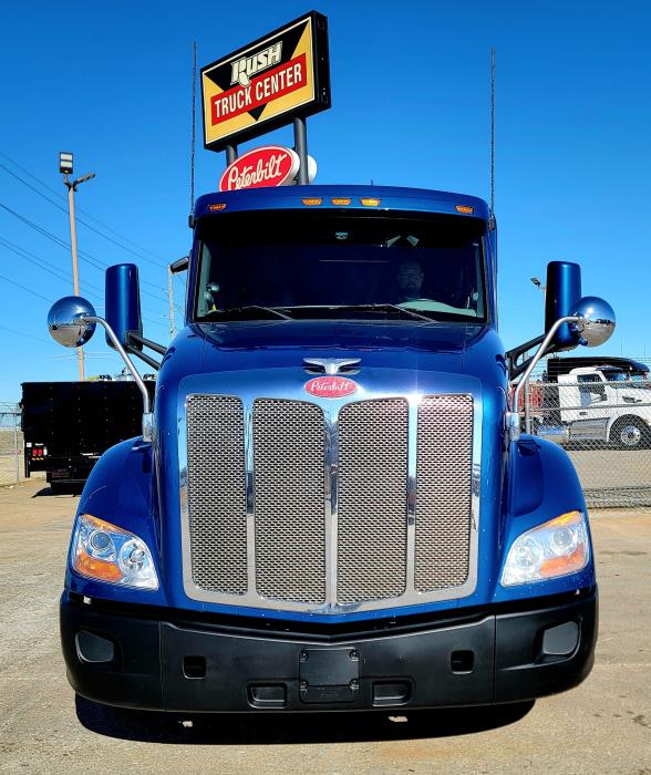 2022 Peterbilt 579-17