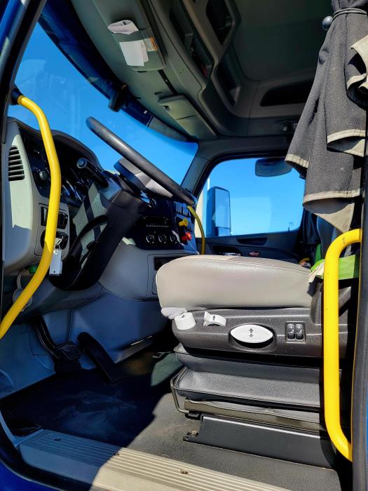 2022 Peterbilt 579-18