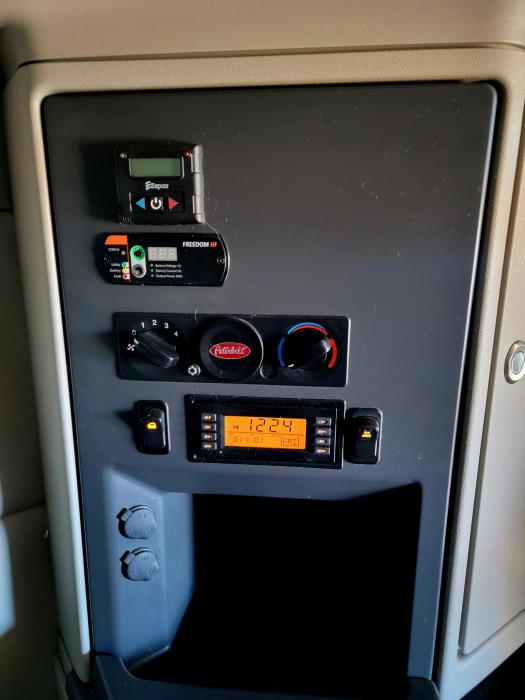 2022 Peterbilt 579-21