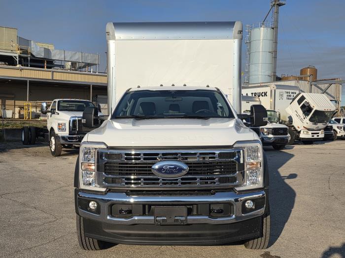 2025 Ford F-600-2