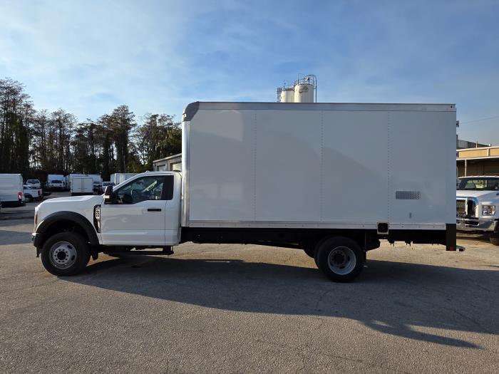 2025 Ford F-600-7