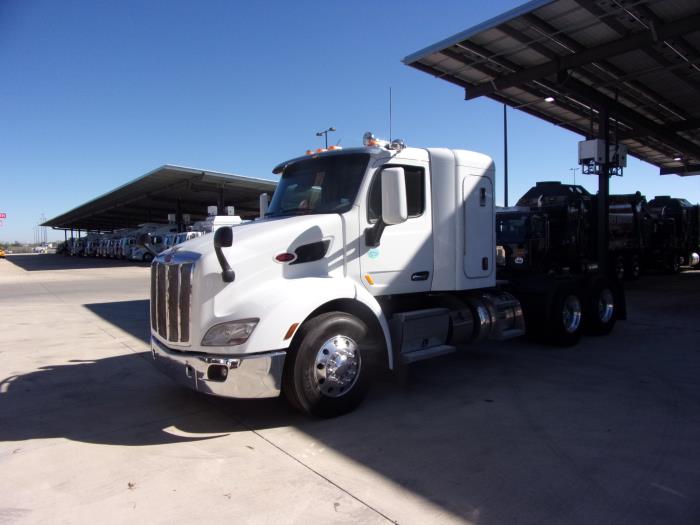 2019 Peterbilt 579-1