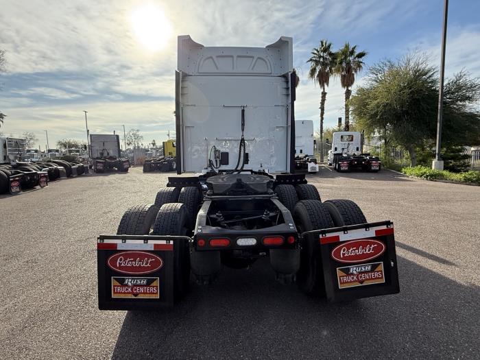 2022 Peterbilt 579-4