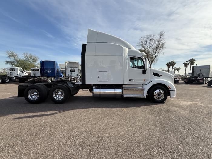 2022 Peterbilt 579-6
