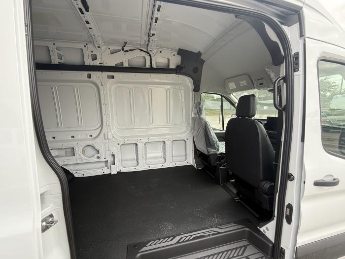 2026 Ford Transit 350 HD-9