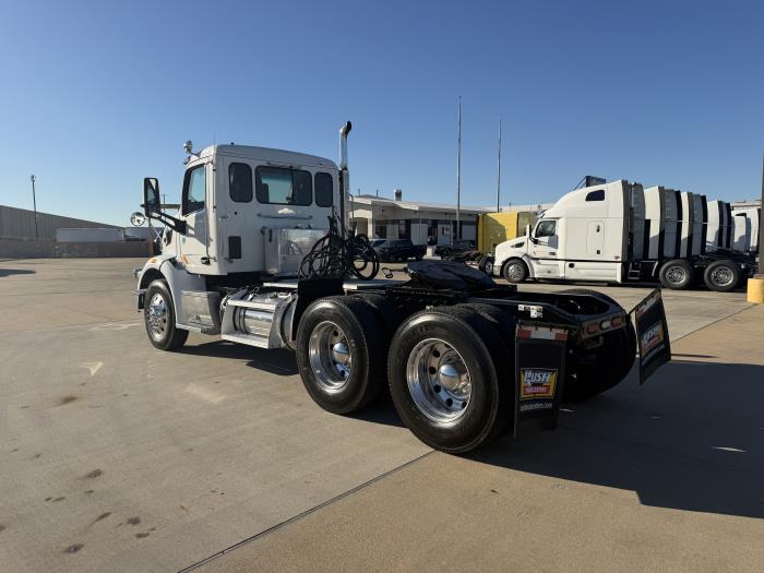 2020 Peterbilt 567-3