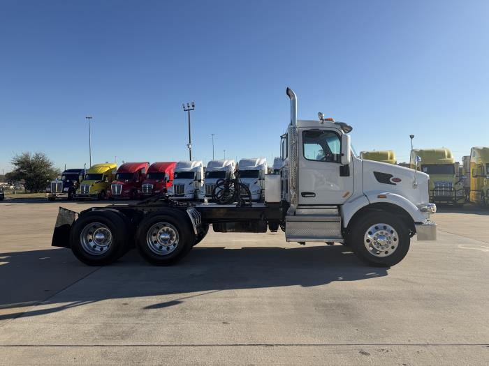 2020 Peterbilt 567-6