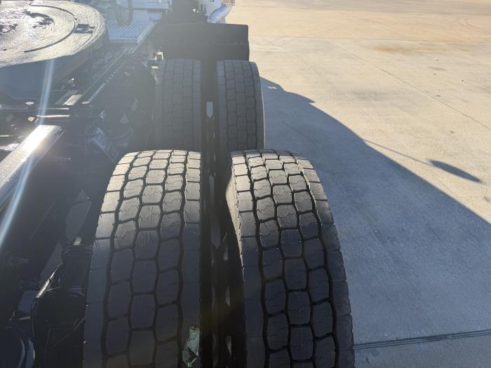 2020 Peterbilt 567-11