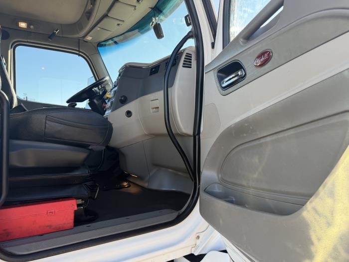 2020 Peterbilt 567-22