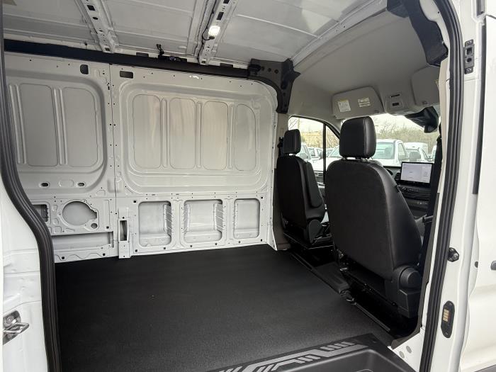 2026 Ford Transit-350-10