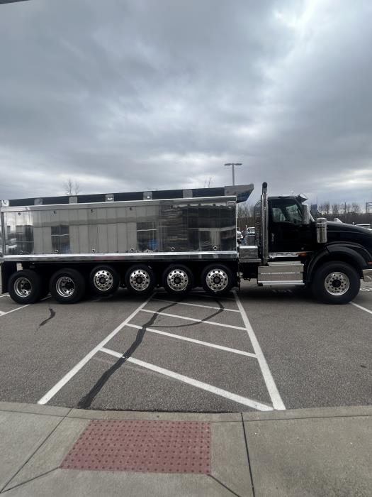 2026 International HX620-5