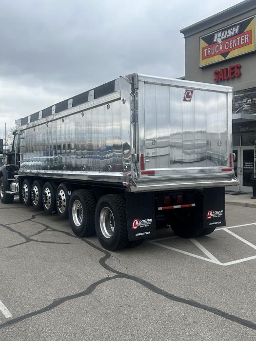 2026 International HX620-8