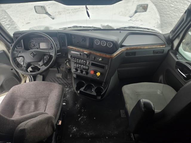 2022 International LT625-13