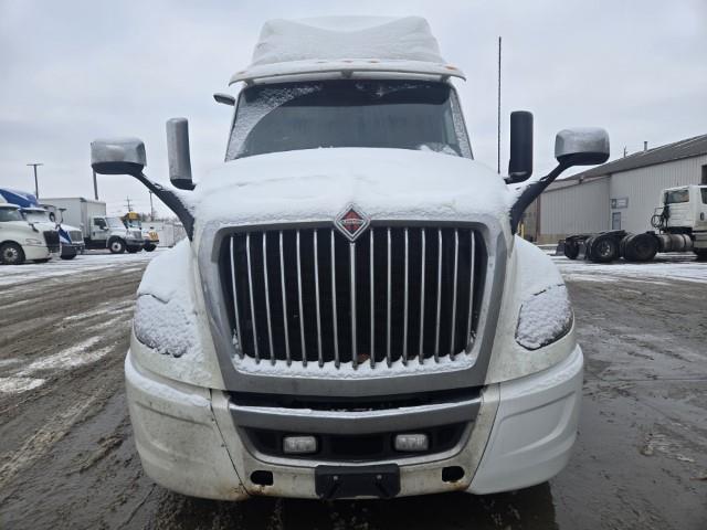 2022 International LT625-2