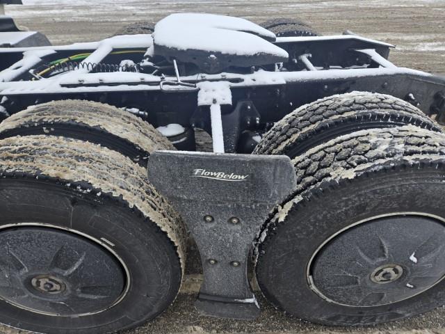 2022 International LT625-22