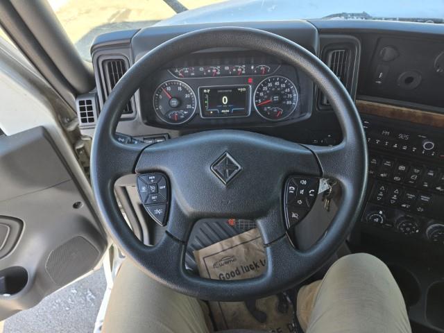 2022 International LT625-15