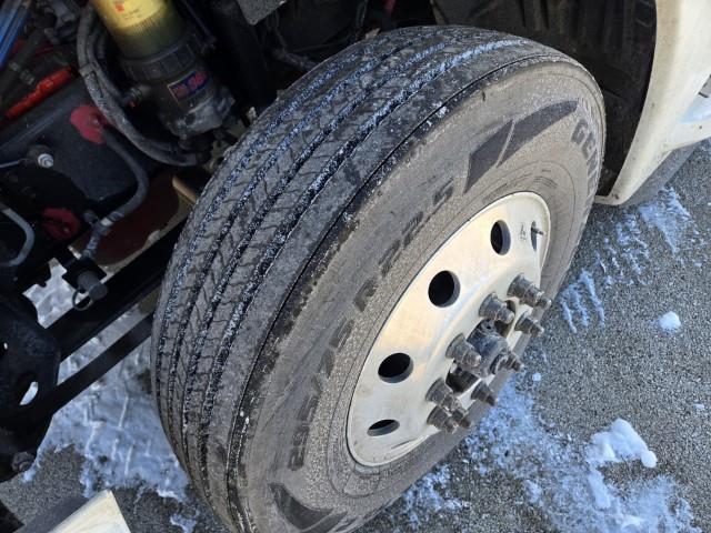 2022 International LT625-23