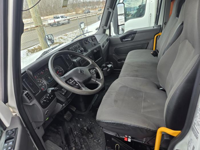 2022 International MV607-8