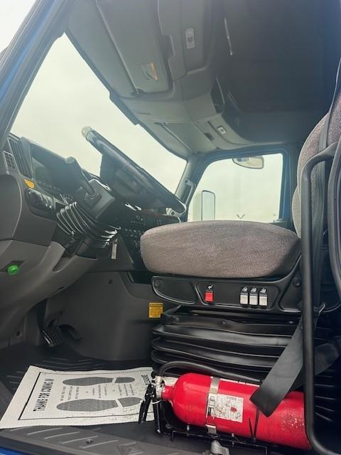 2022 International LT625-9