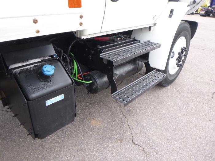 2021 International MV607-26