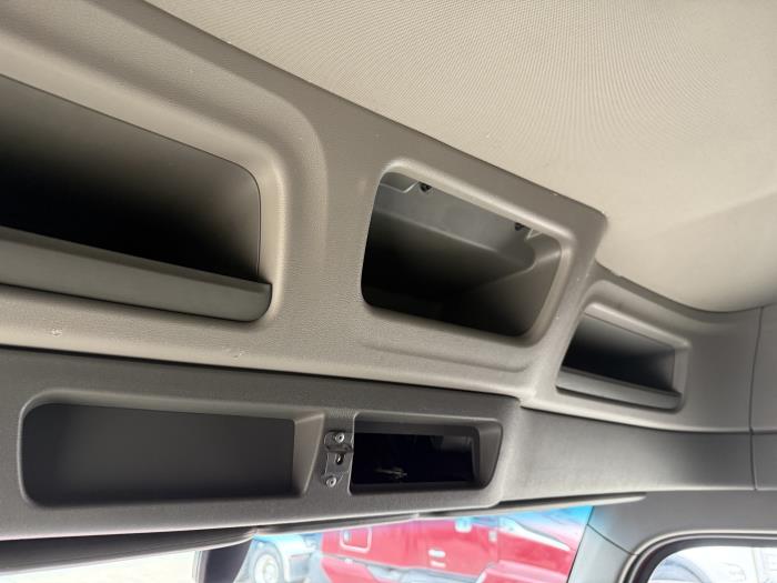 2022 Peterbilt 579-8