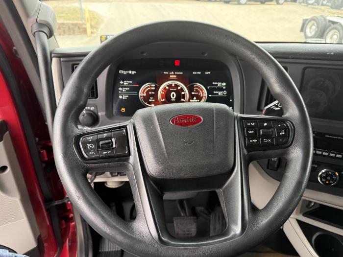 2022 Peterbilt 579-14