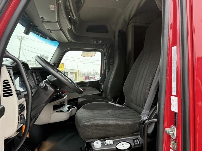 2022 Peterbilt 579-15