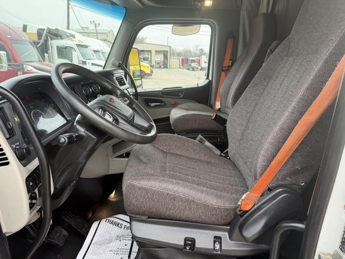 2022 Peterbilt 579-18