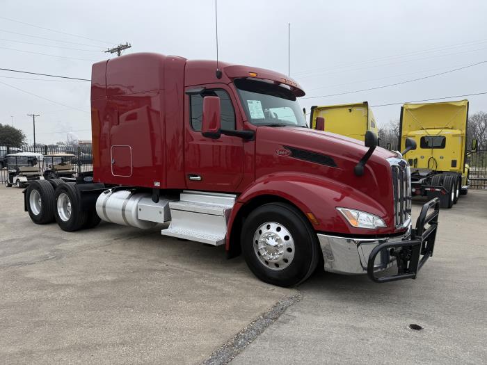 2022 Peterbilt 579-25