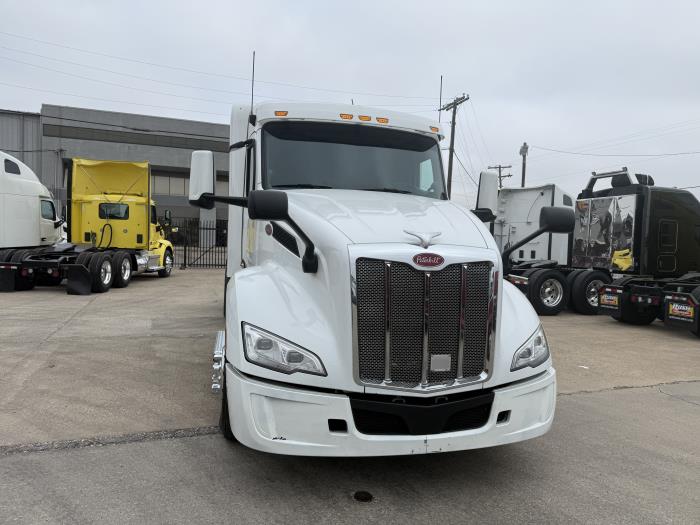 2022 Peterbilt 579-24